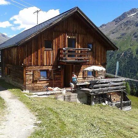 Ottos Almhutte Holiday home