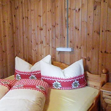 Holiday home Ottos Almhutte