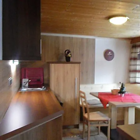 Holiday home Ottos Almhutte *